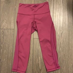 Dark pink Old Navy crop leggings